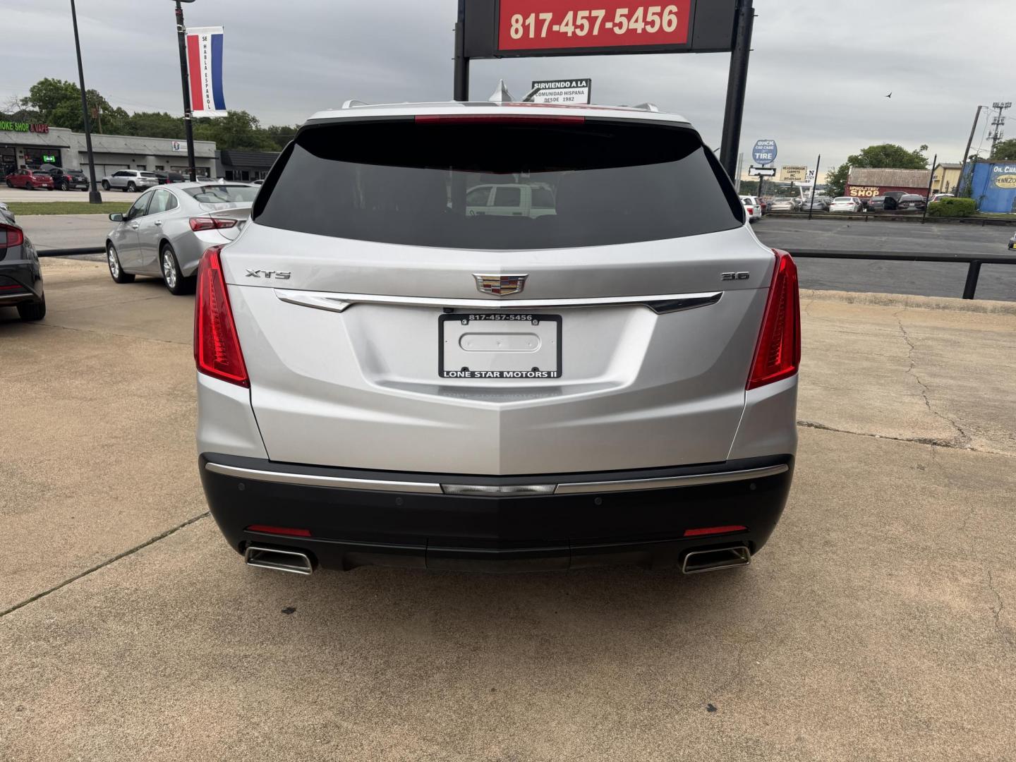 2017 SILVER CADILLAC XT5 LUXURY (1GYKNBRS4HZ) , located at 5900 E. Lancaster Ave., Fort Worth, TX, 76112, (817) 457-5456, 0.000000, 0.000000 - Photo#4