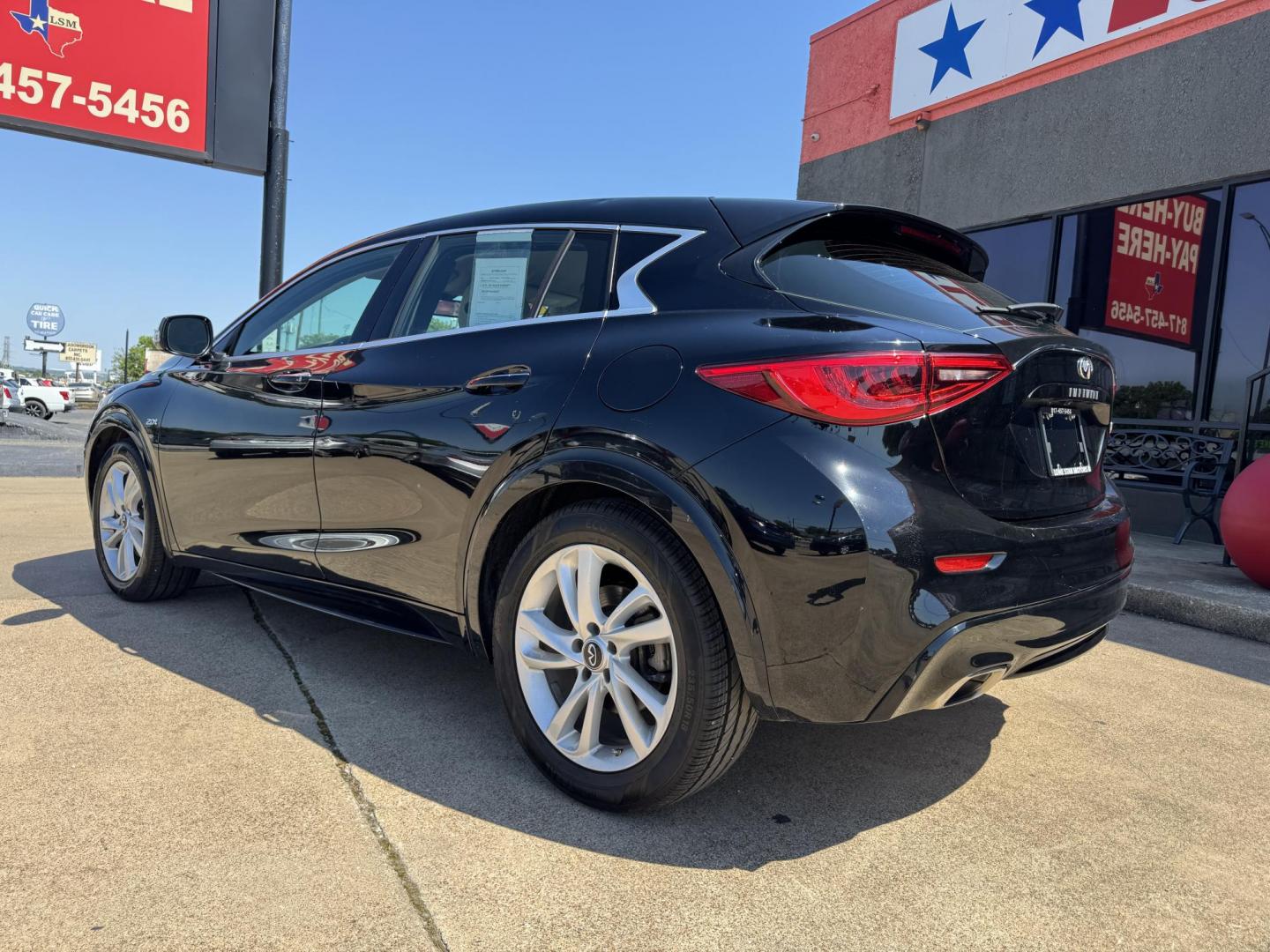 2018 BLACK INFINITI QX30 BASE; PREMIUM; (SJKCH5CP1JA) , located at 5900 E. Lancaster Ave., Fort Worth, TX, 76112, (817) 457-5456, 0.000000, 0.000000 - Photo#6