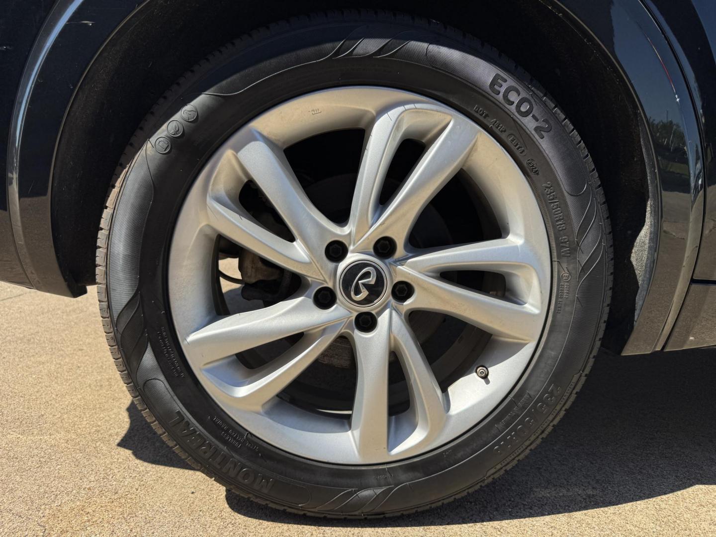 2018 BLACK INFINITI QX30 BASE; PREMIUM; (SJKCH5CP1JA) , located at 5900 E. Lancaster Ave., Fort Worth, TX, 76112, (817) 457-5456, 0.000000, 0.000000 - Photo#23