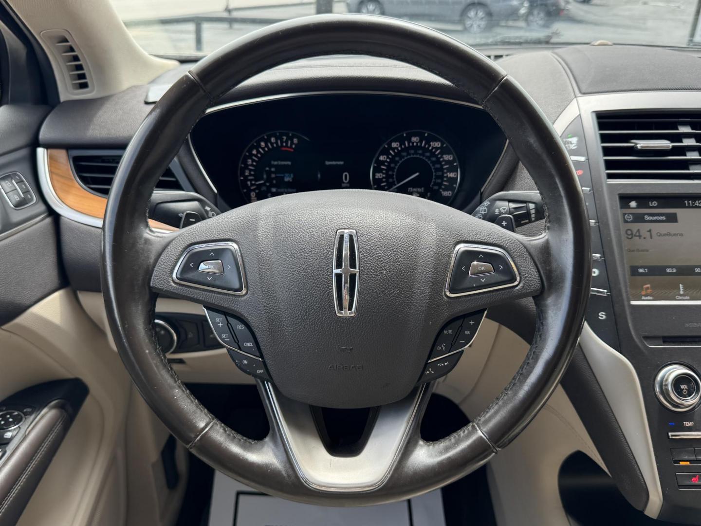 2017 SILVER LINCOLN MKC SELECT (5LMCJ2C91HU) , located at 5900 E. Lancaster Ave., Fort Worth, TX, 76112, (817) 457-5456, 0.000000, 0.000000 - Photo#19