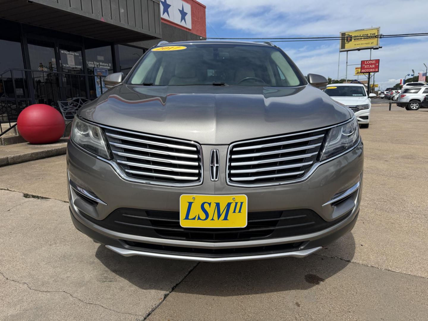 2017 SILVER LINCOLN MKC SELECT (5LMCJ2C91HU) , located at 5900 E. Lancaster Ave., Fort Worth, TX, 76112, (817) 457-5456, 0.000000, 0.000000 - Photo#1