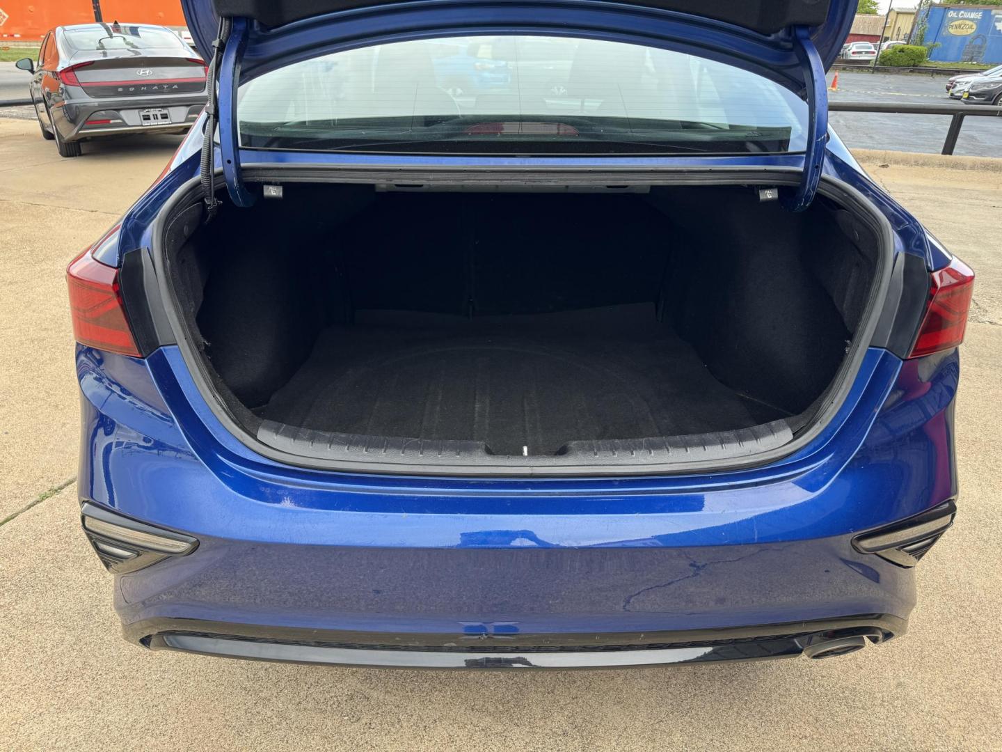 2021 BLUE KIA FORTE FE; LXS (3KPF24AD5ME) , located at 5900 E. Lancaster Ave., Fort Worth, TX, 76112, (817) 457-5456, 0.000000, 0.000000 - Photo#5
