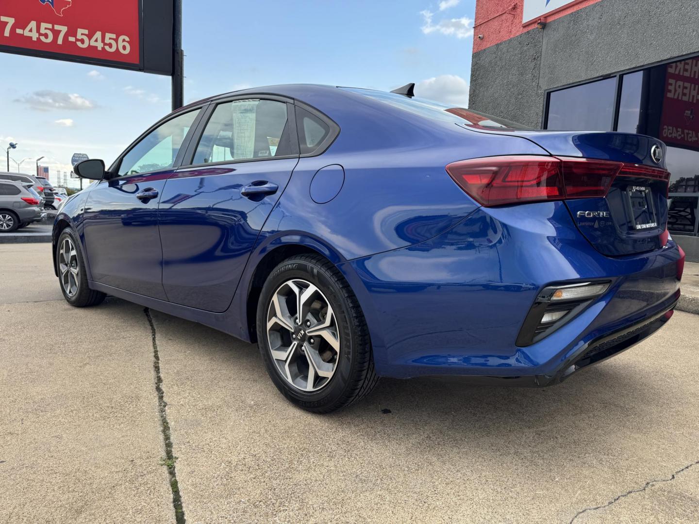 2021 BLUE KIA FORTE FE; LXS (3KPF24AD5ME) , located at 5900 E. Lancaster Ave., Fort Worth, TX, 76112, (817) 457-5456, 0.000000, 0.000000 - Photo#6