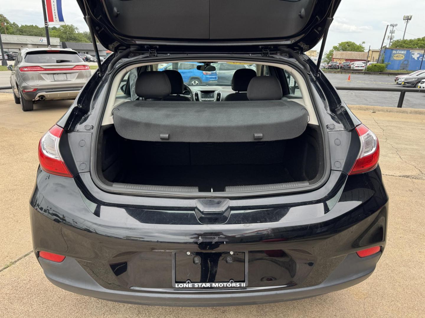 2018 BLACK CHEVROLET CRUZE LT (3G1BE6SMXJS) , located at 5900 E. Lancaster Ave., Fort Worth, TX, 76112, (817) 457-5456, 0.000000, 0.000000 - Photo#5