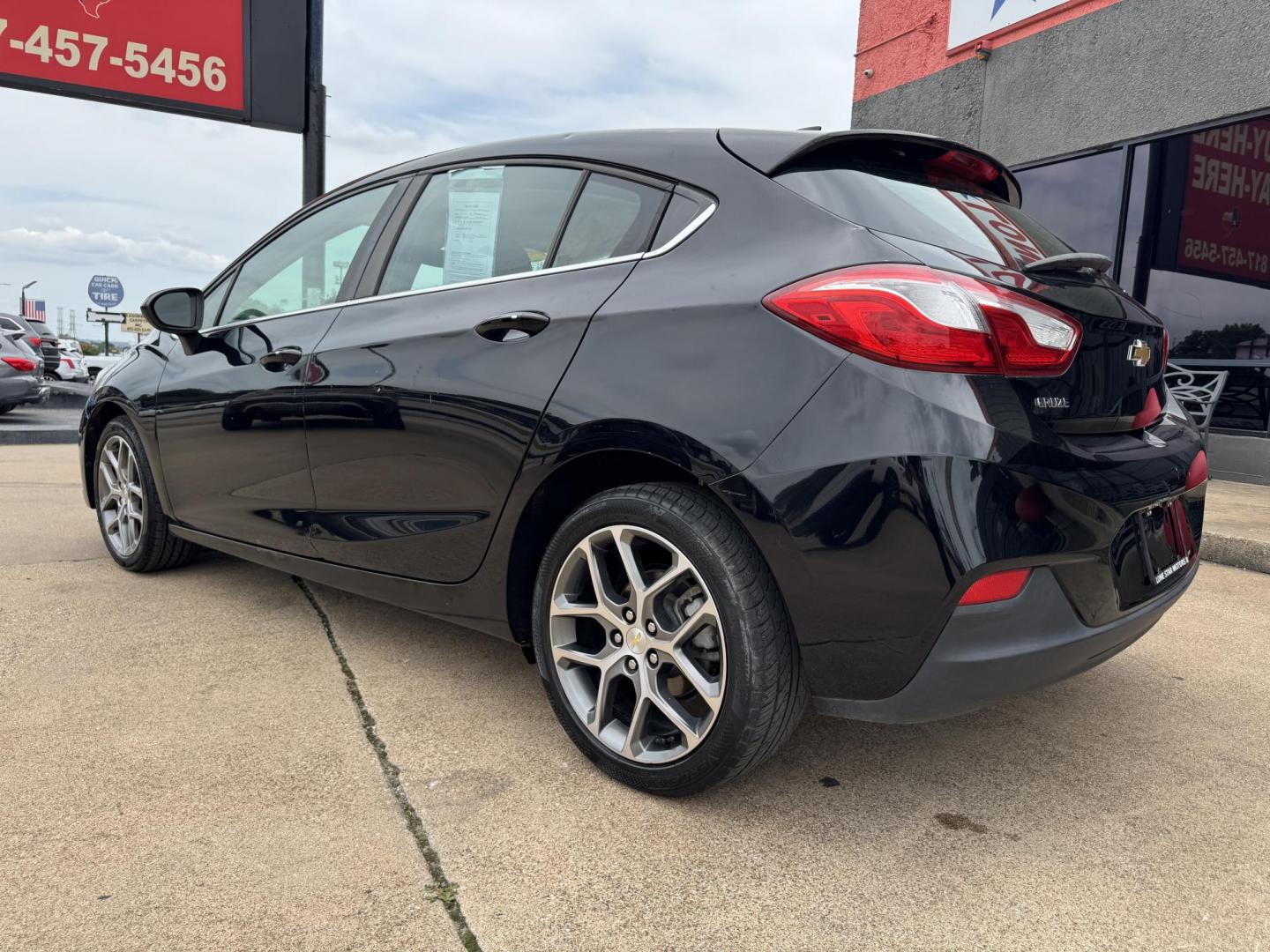 2018 BLACK CHEVROLET CRUZE LT (3G1BE6SMXJS) , located at 5900 E. Lancaster Ave., Fort Worth, TX, 76112, (817) 457-5456, 0.000000, 0.000000 - Photo#7