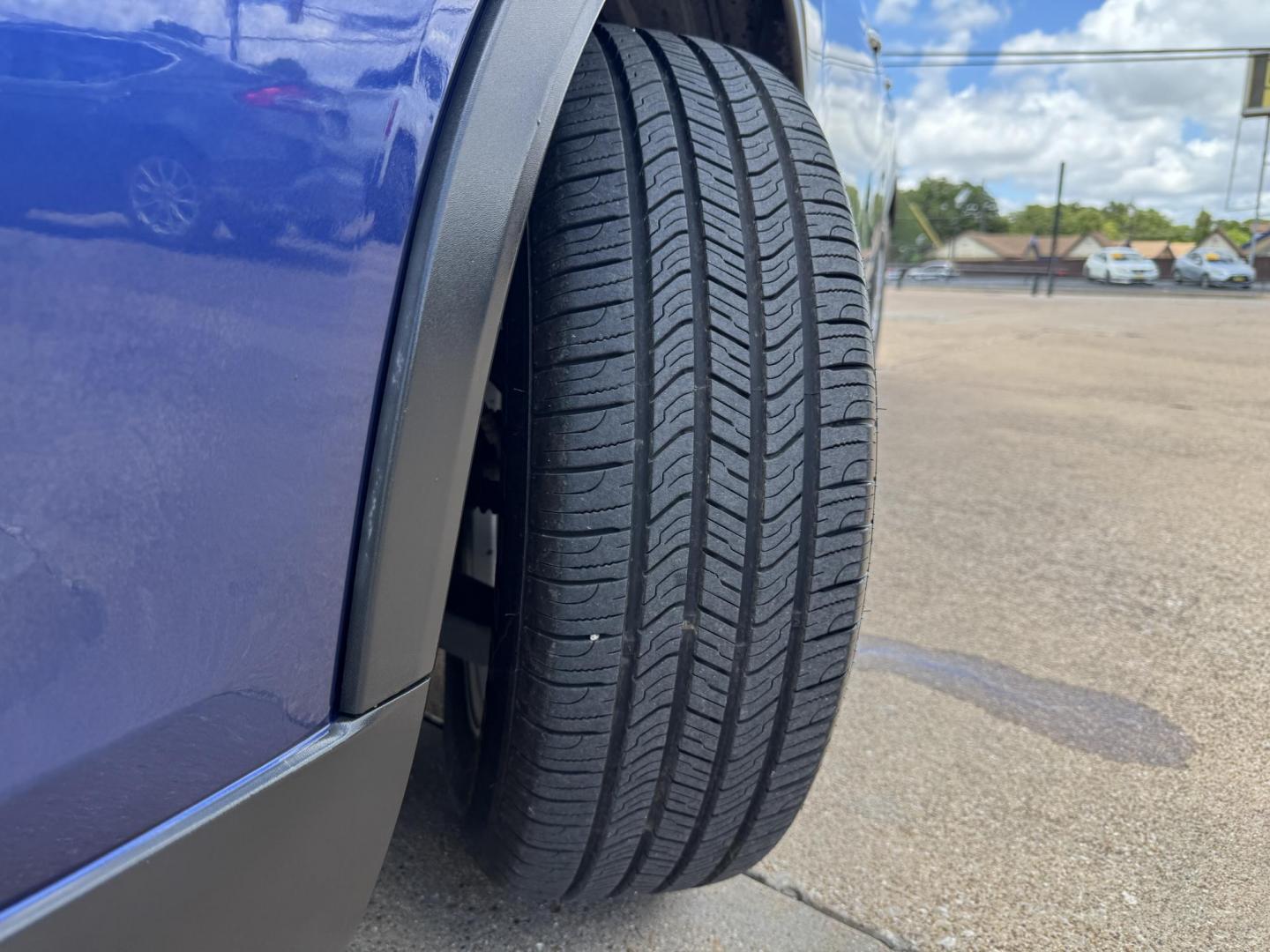 2018 BLUE NISSAN ROGUE S; SL; SV (KNMAT2MT2JP) , located at 5900 E. Lancaster Ave., Fort Worth, TX, 76112, (817) 457-5456, 0.000000, 0.000000 - Photo#25