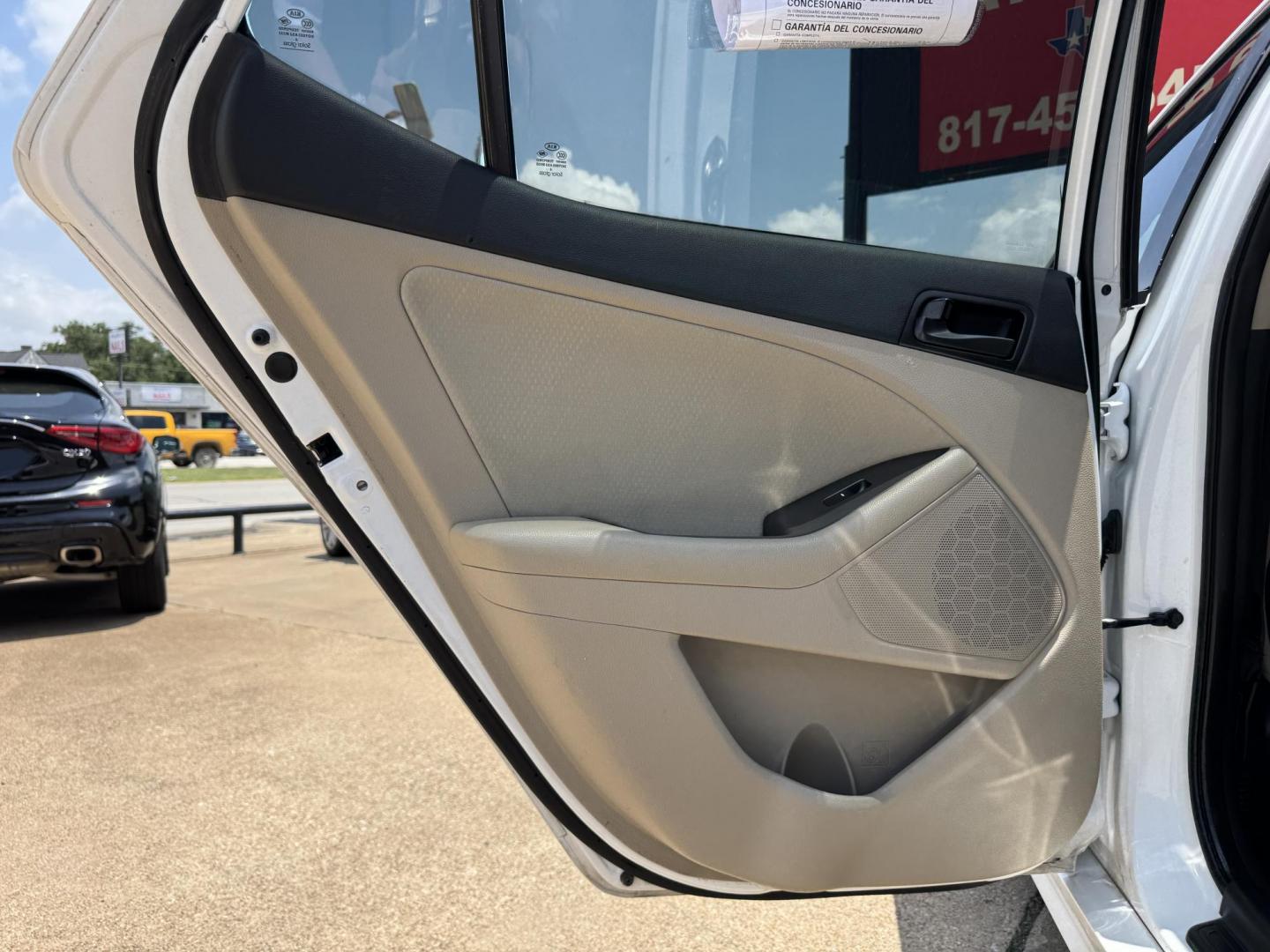 2015 WHITE KIA OPTIMA LX (5XXGM4A75FG) , located at 5900 E. Lancaster Ave., Fort Worth, TX, 76112, (817) 457-5456, 0.000000, 0.000000- Photo#11