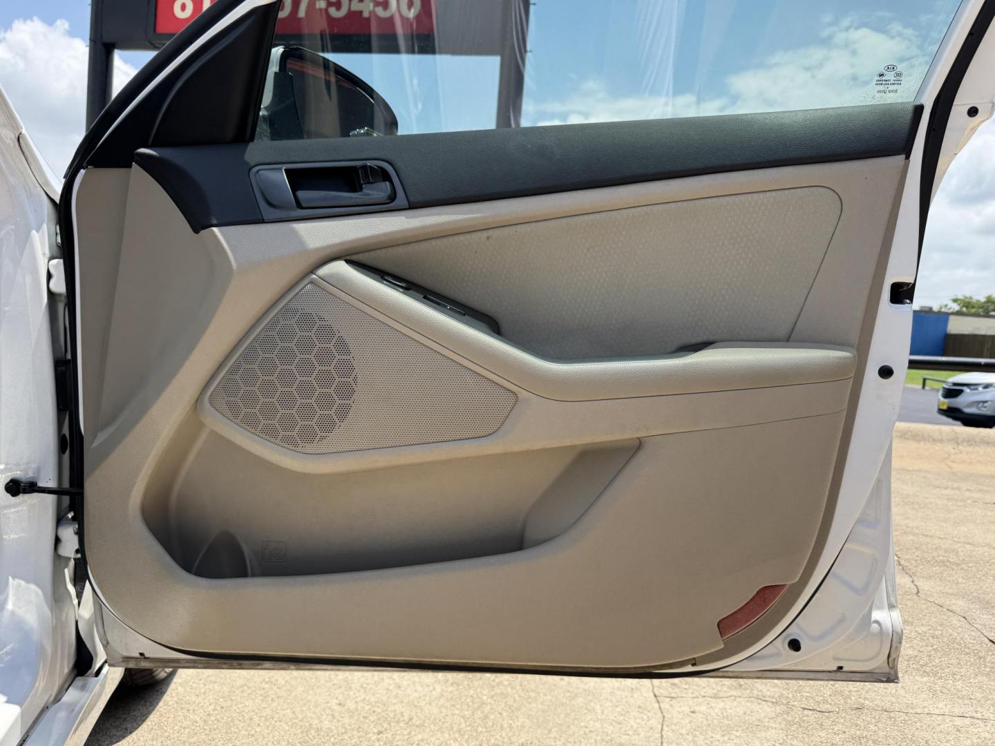 2015 WHITE KIA OPTIMA LX (5XXGM4A75FG) , located at 5900 E. Lancaster Ave., Fort Worth, TX, 76112, (817) 457-5456, 0.000000, 0.000000- Photo#15