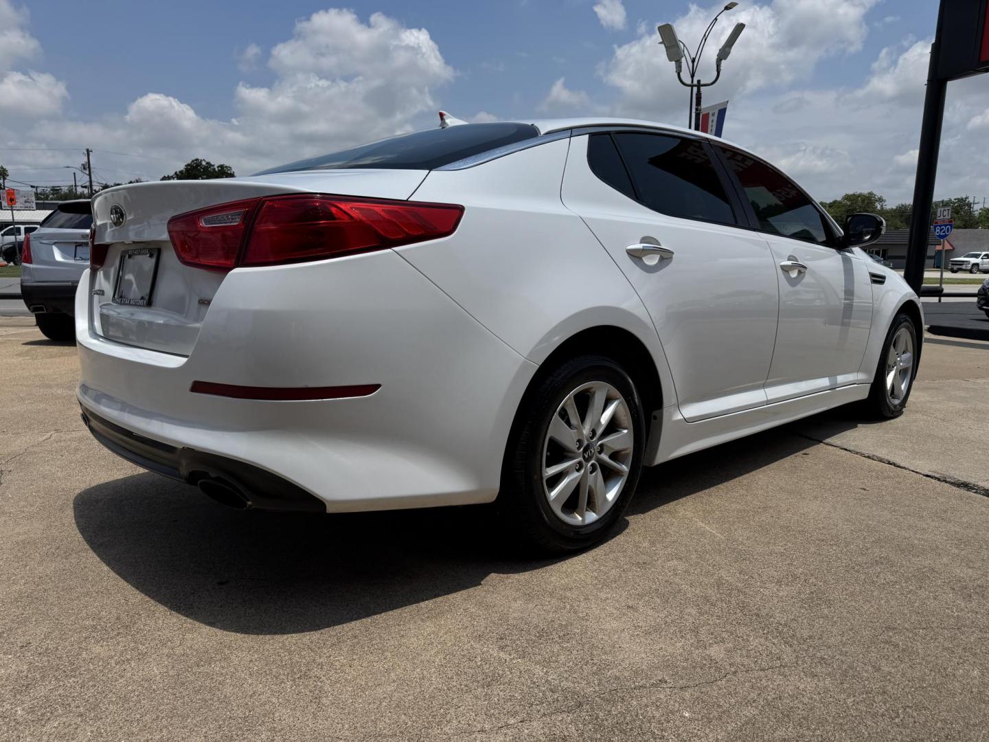 2015 WHITE KIA OPTIMA LX (5XXGM4A75FG) , located at 5900 E. Lancaster Ave., Fort Worth, TX, 76112, (817) 457-5456, 0.000000, 0.000000- Photo#3