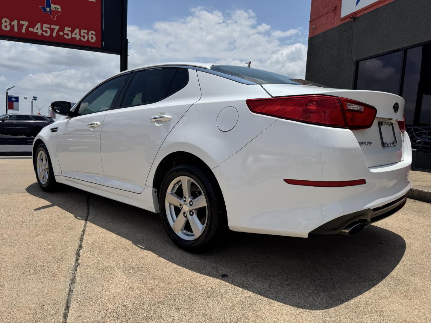 2015 WHITE KIA OPTIMA LX (5XXGM4A75FG) , located at 5900 E. Lancaster Ave., Fort Worth, TX, 76112, (817) 457-5456, 0.000000, 0.000000- Photo#6