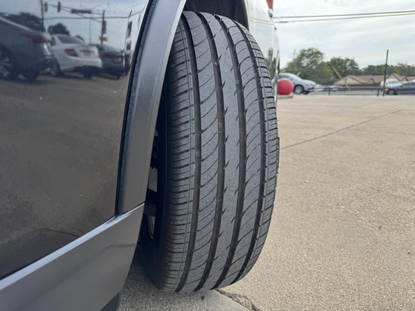 2019 BLACK NISSAN ROGUE S; SL; SV (5N1AT2MV2KC) , located at 5900 E. Lancaster Ave., Fort Worth, TX, 76112, (817) 457-5456, 0.000000, 0.000000- Photo#24