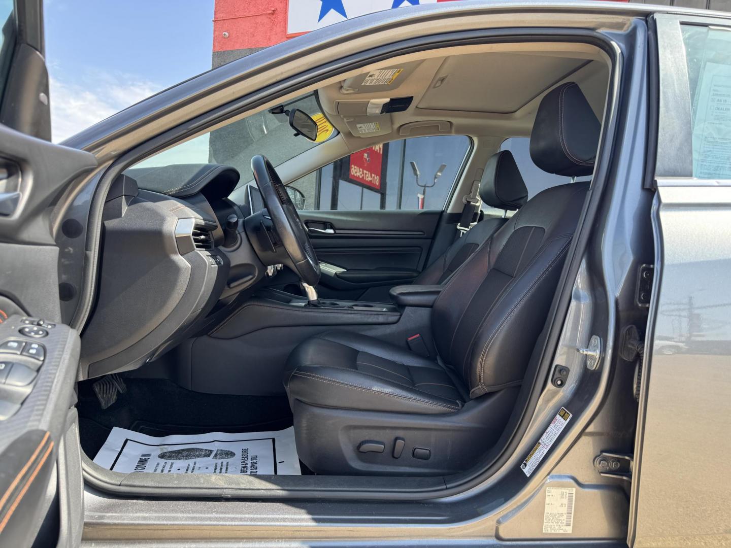 2019 GRAY NISSAN ALTIMA 2.5 SR (1N4BL4CW1KC) , located at 5900 E. Lancaster Ave., Fort Worth, TX, 76112, (817) 457-5456, 0.000000, 0.000000 - Photo#8