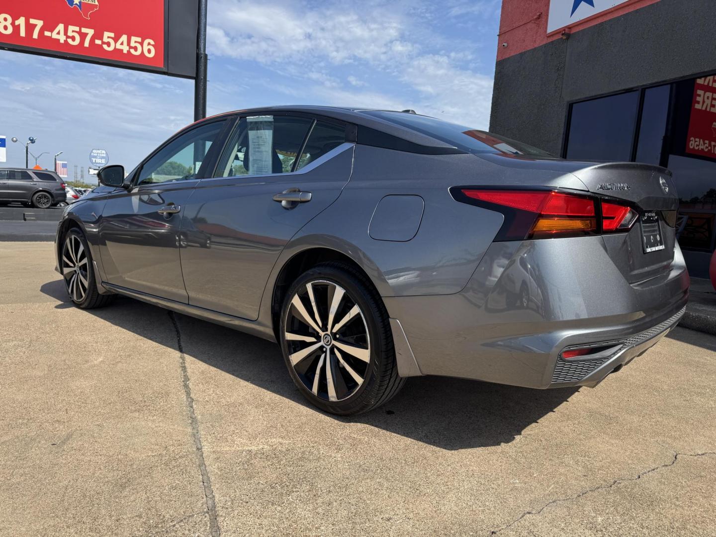 2019 GRAY NISSAN ALTIMA 2.5 SR (1N4BL4CW1KC) , located at 5900 E. Lancaster Ave., Fort Worth, TX, 76112, (817) 457-5456, 0.000000, 0.000000 - Photo#6