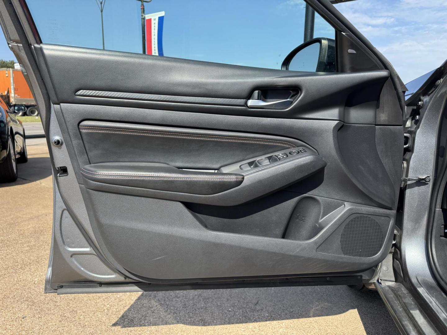 2019 GRAY NISSAN ALTIMA 2.5 SR (1N4BL4CW1KC) , located at 5900 E. Lancaster Ave., Fort Worth, TX, 76112, (817) 457-5456, 0.000000, 0.000000 - Photo#7