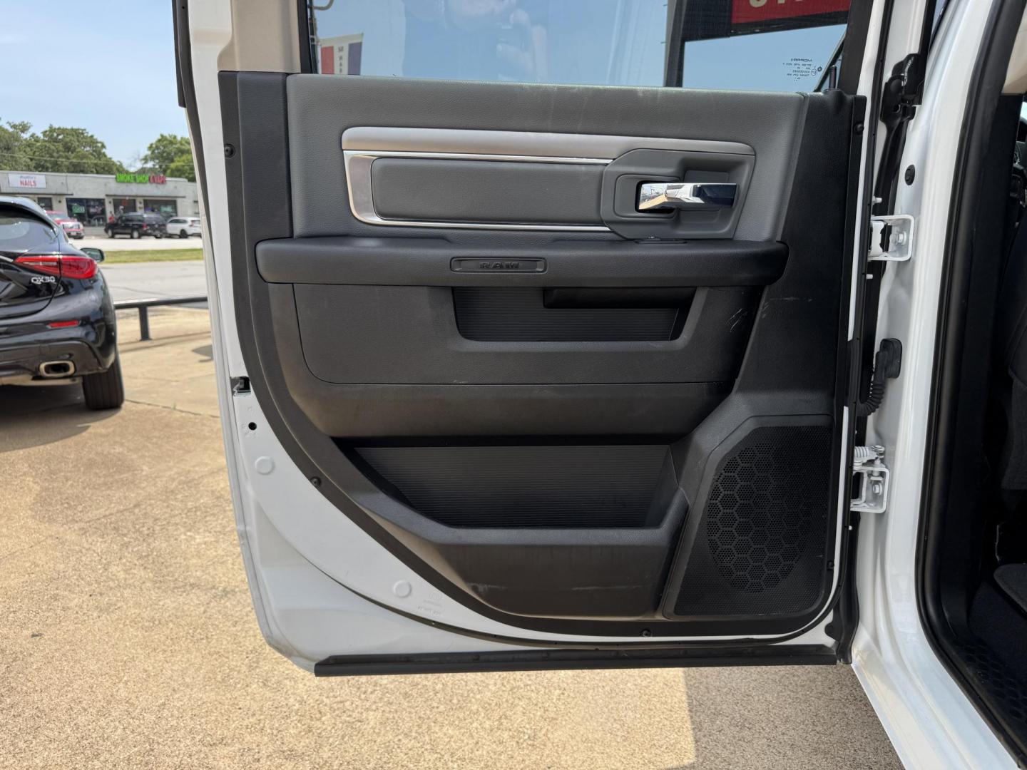 2021 WHITE RAM 1500 CLASSIC SLT; WA (1C6RR6LG4MS) , located at 5900 E. Lancaster Ave., Fort Worth, TX, 76112, (817) 457-5456, 0.000000, 0.000000 - Photo#13