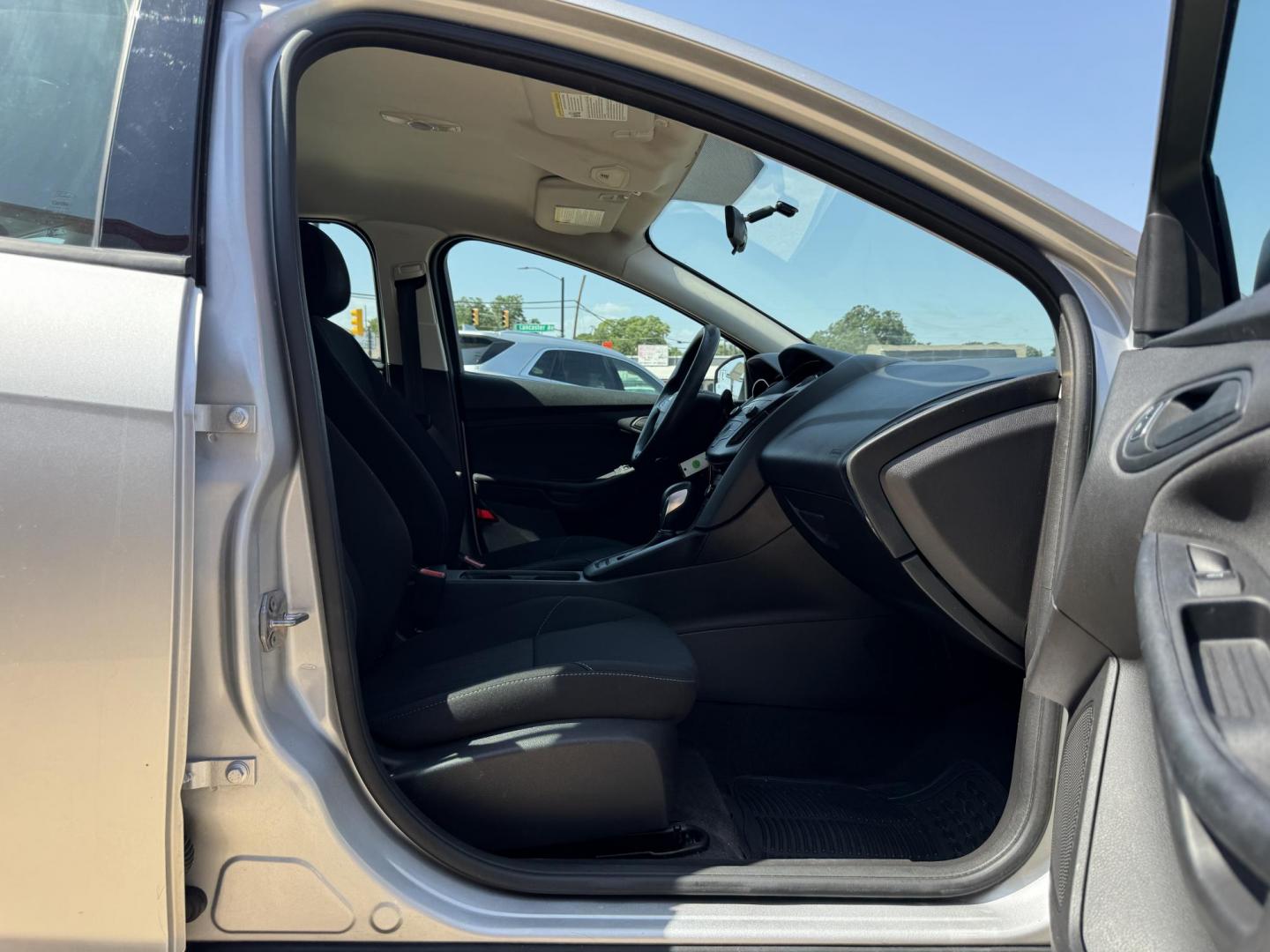 2018 SILVER FORD FOCUS S (1FADP3E20JL) , located at 5900 E. Lancaster Ave., Fort Worth, TX, 76112, (817) 457-5456, 0.000000, 0.000000 - Photo#16