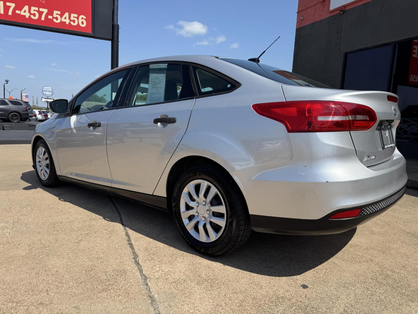 2018 SILVER FORD FOCUS S (1FADP3E20JL) , located at 5900 E. Lancaster Ave., Fort Worth, TX, 76112, (817) 457-5456, 0.000000, 0.000000 - Photo#6