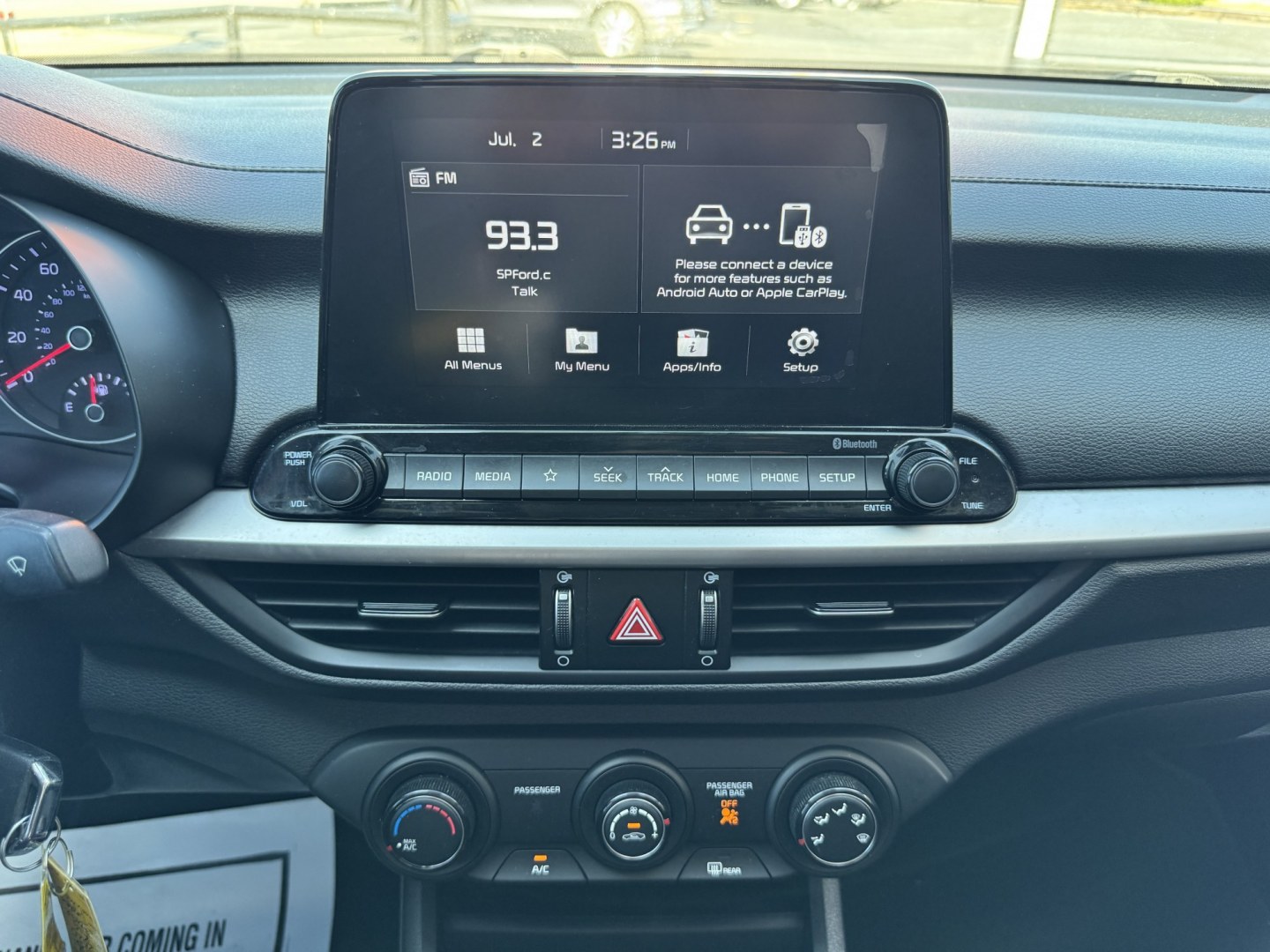2020 WHITE KIA FORTE FE; LXS (3KPF24ADXLE) , located at 5900 E. Lancaster Ave., Fort Worth, TX, 76112, (817) 457-5456, 0.000000, 0.000000- Photo#19