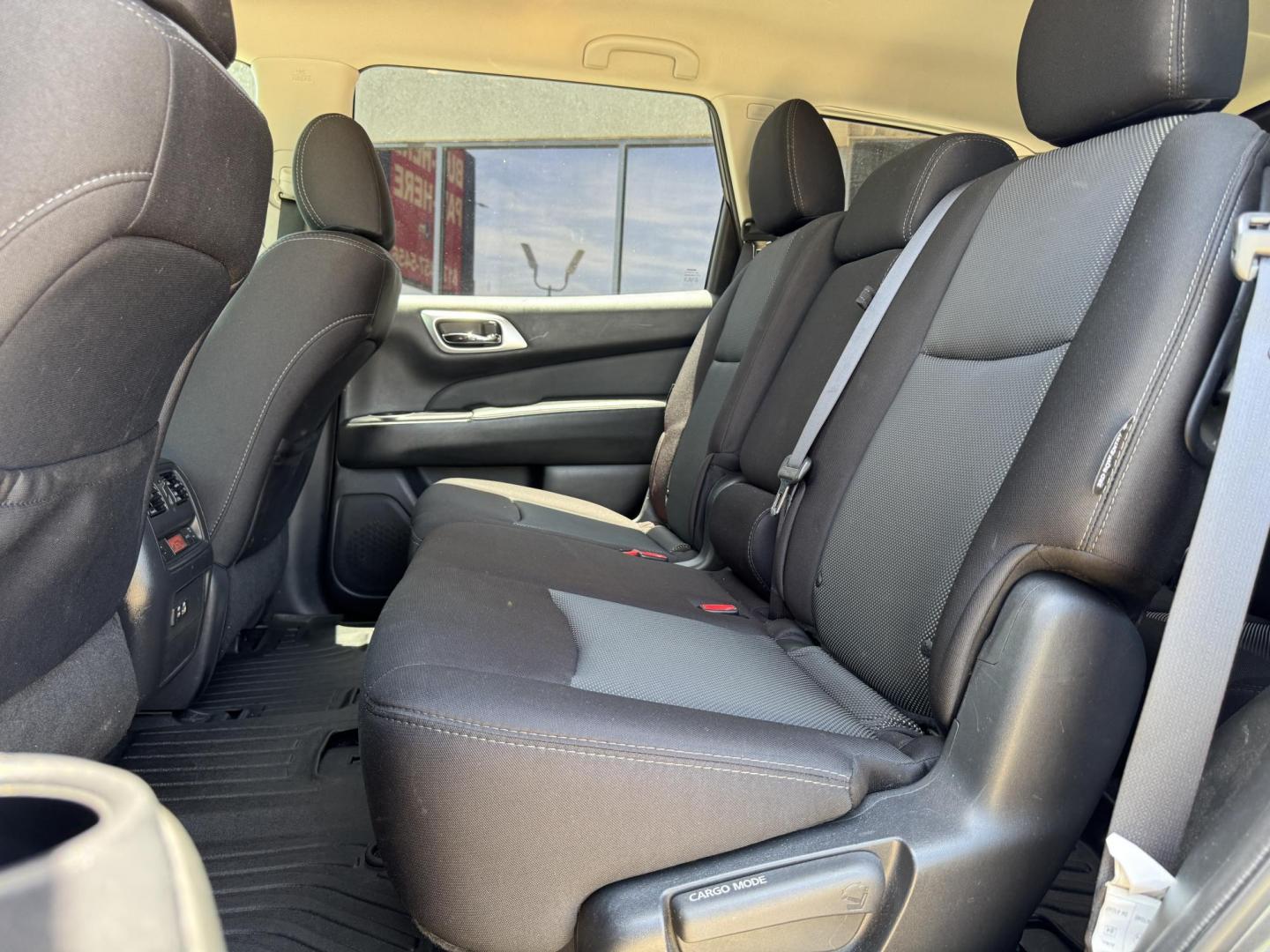 2019 GRAY NISSAN PATHFINDER S; SL; PL (5N1DR2MN9KC) , located at 5900 E. Lancaster Ave., Fort Worth, TX, 76112, (817) 457-5456, 0.000000, 0.000000- Photo#13