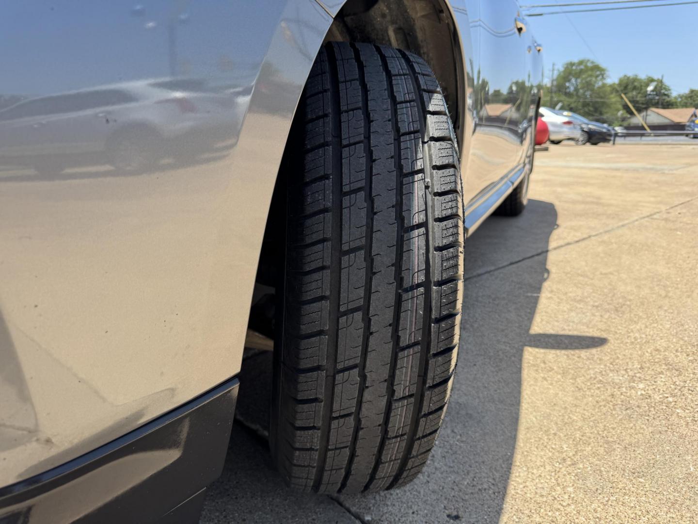 2019 GRAY NISSAN PATHFINDER S; SL; PL (5N1DR2MN9KC) , located at 5900 E. Lancaster Ave., Fort Worth, TX, 76112, (817) 457-5456, 0.000000, 0.000000- Photo#24