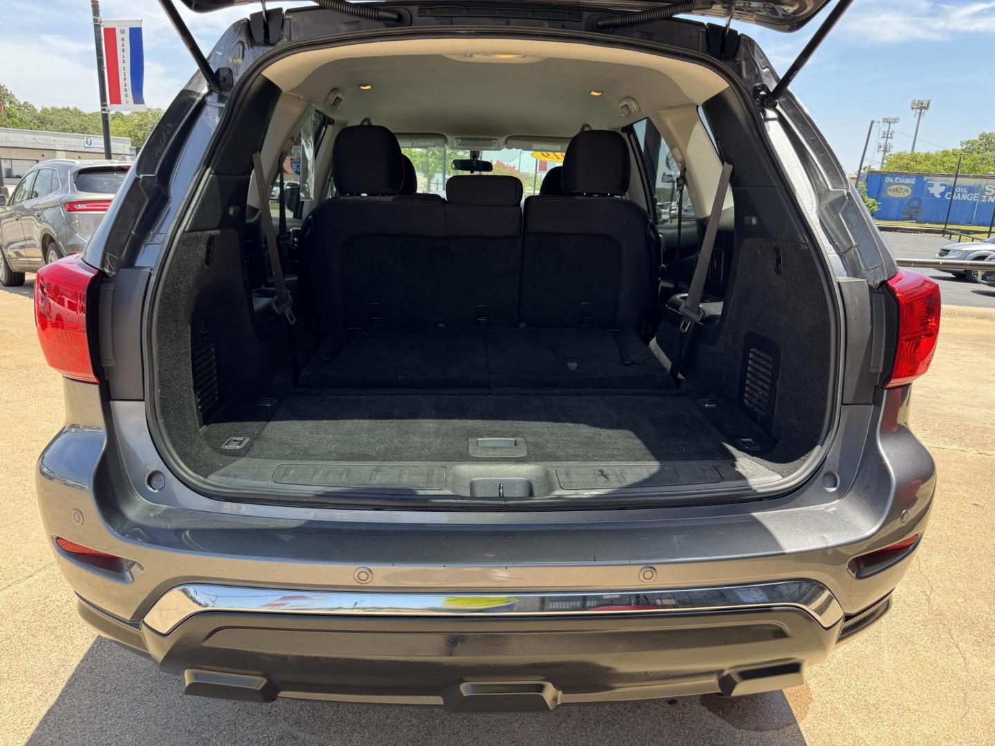 2019 GRAY NISSAN PATHFINDER S; SL; PL (5N1DR2MN9KC) , located at 5900 E. Lancaster Ave., Fort Worth, TX, 76112, (817) 457-5456, 0.000000, 0.000000- Photo#6
