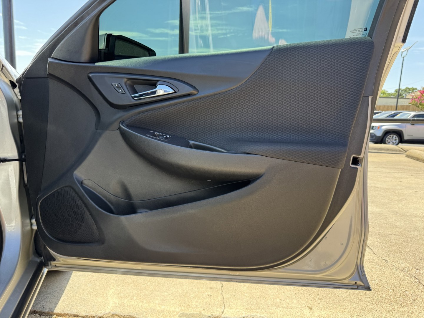 2020 SILVER CHEVROLET MALIBU LT (1LT) (1G1ZD5ST7LF) , located at 5900 E. Lancaster Ave., Fort Worth, TX, 76112, (817) 457-5456, 0.000000, 0.000000- Photo#15