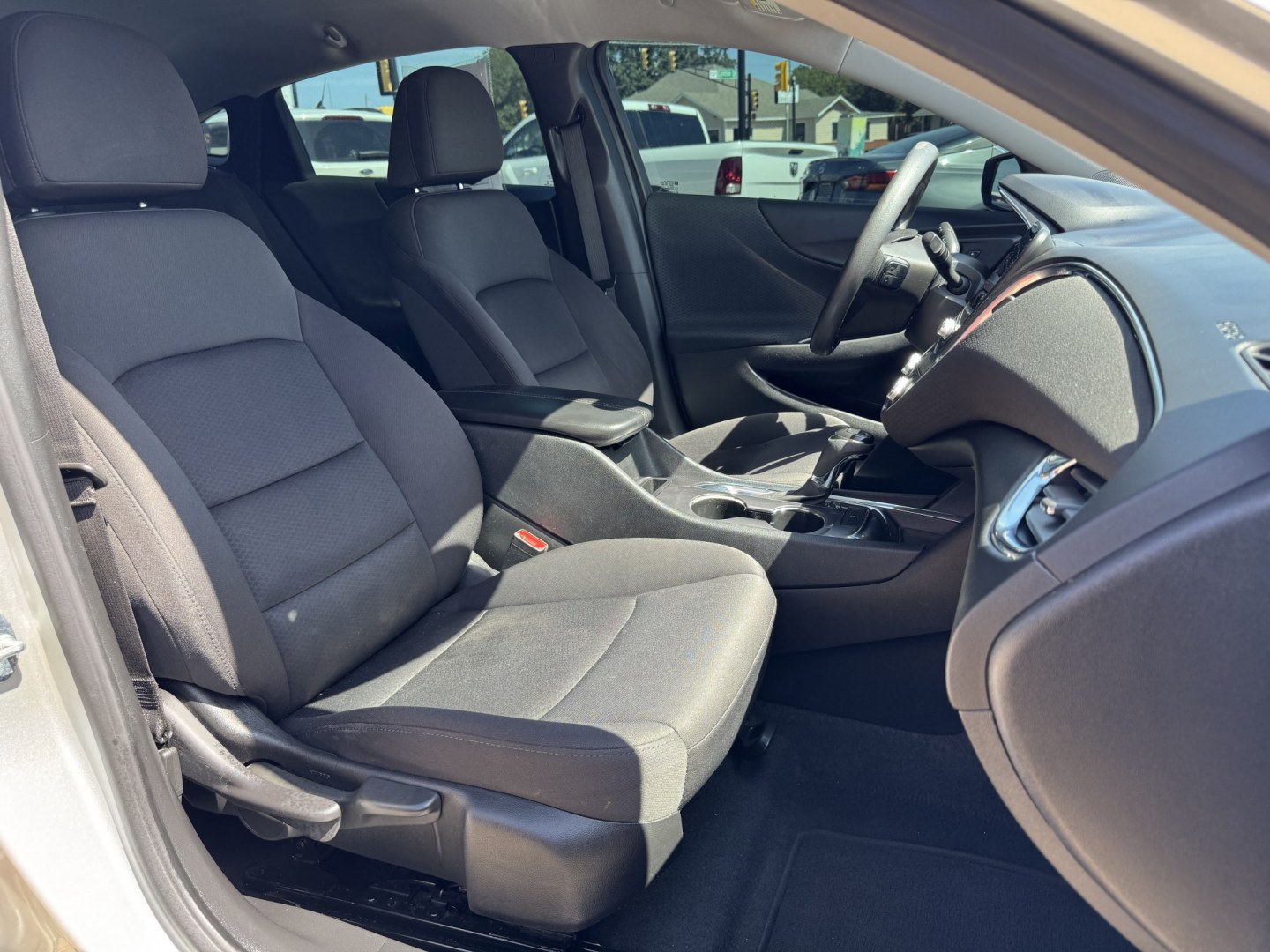 2020 SILVER CHEVROLET MALIBU LT (1LT) (1G1ZD5ST7LF) , located at 5900 E. Lancaster Ave., Fort Worth, TX, 76112, (817) 457-5456, 0.000000, 0.000000- Photo#17