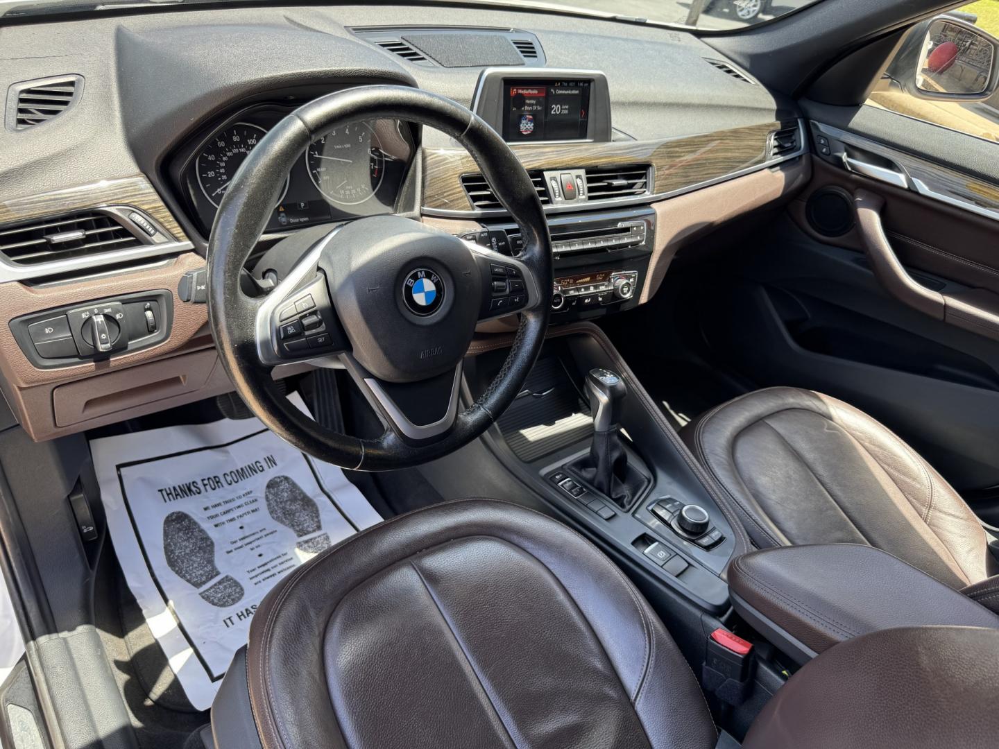 2018 WHITE BMW X1 SDRIVE28I (WBXHU7C31J5) , located at 5900 E. Lancaster Ave., Fort Worth, TX, 76112, (817) 457-5456, 0.000000, 0.000000- Photo#11