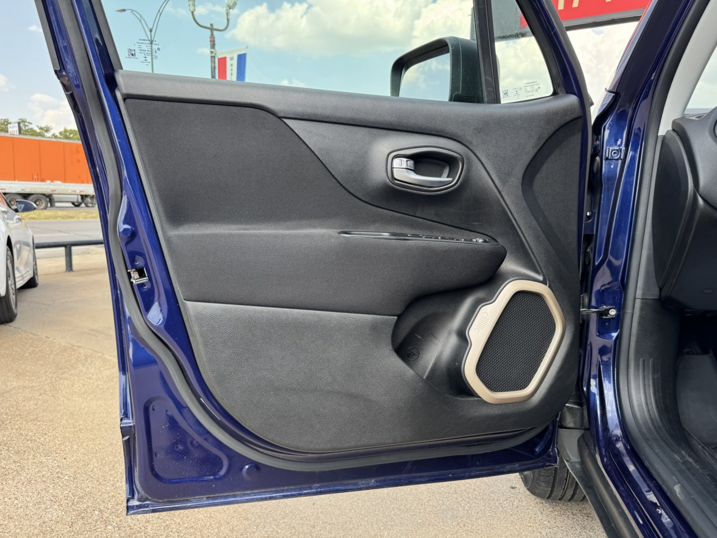 2016 BLUE JEEP RENEGADE SPORT (ZACCJBAT4GP) , located at 5900 E. Lancaster Ave., Fort Worth, TX, 76112, (817) 457-5456, 0.000000, 0.000000- Photo#7