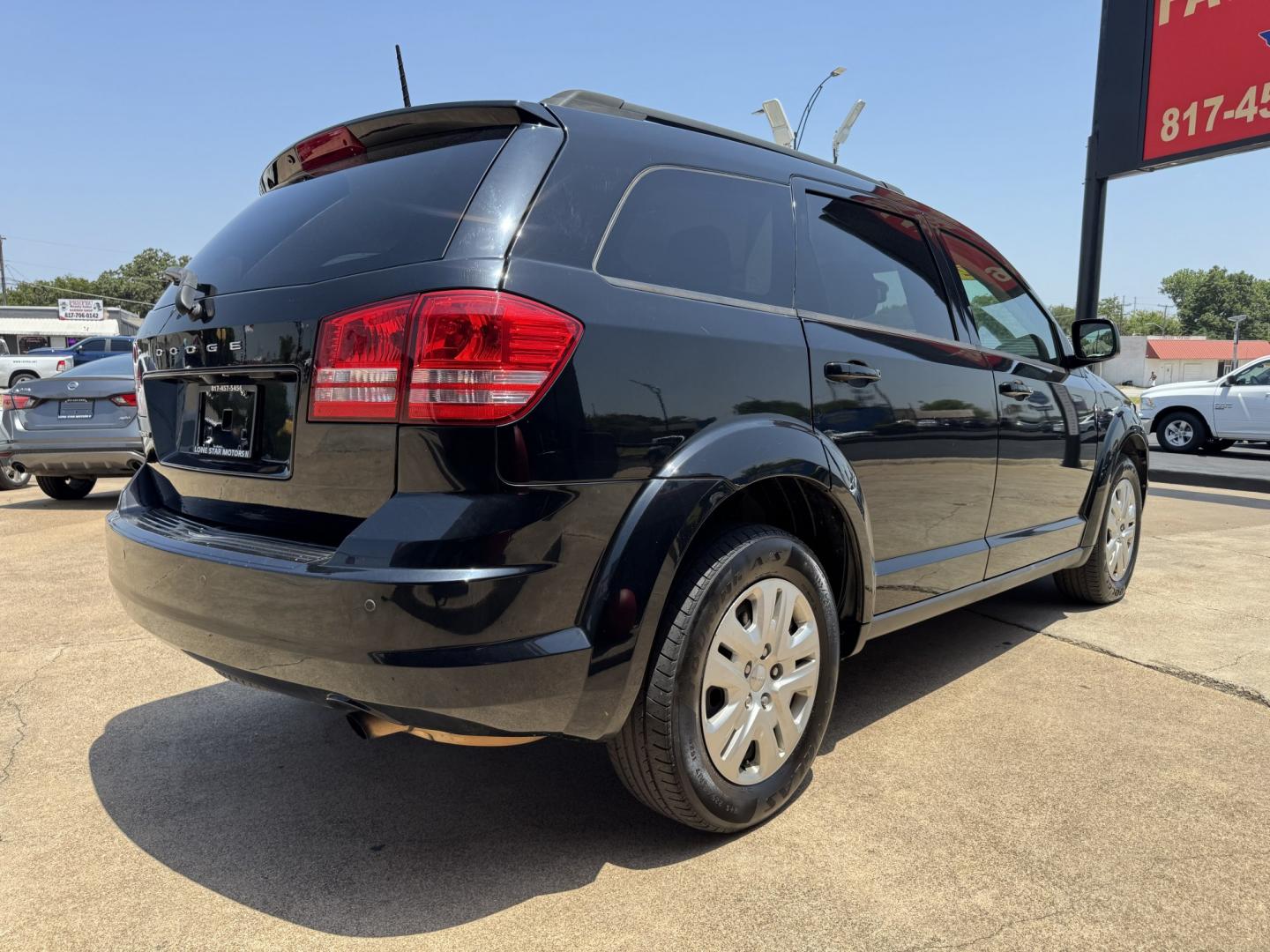2020 BLACK DODGE JOURNEY SE (3C4PDCAB1LT) , located at 5900 E. Lancaster Ave., Fort Worth, TX, 76112, (817) 457-5456, 0.000000, 0.000000- Photo#3
